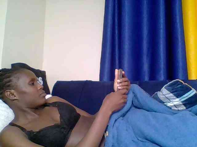 Hot-sexy-bitch webcam