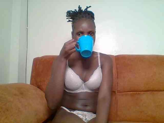 Hot-sexy-bitch webcam