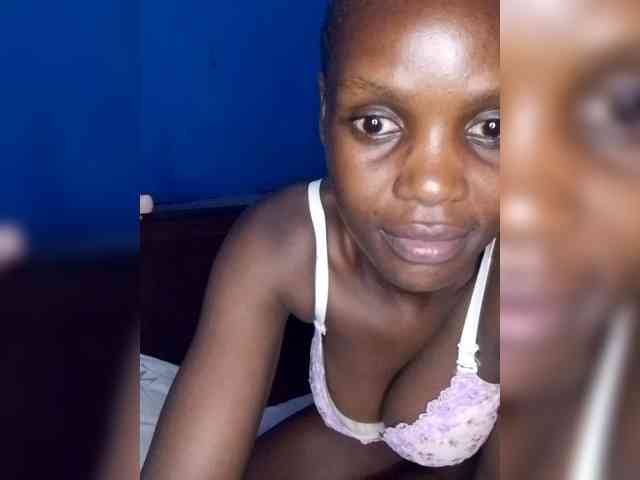 Hot-sexy-bitch webcam