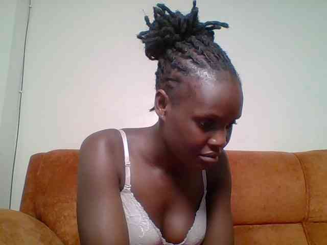 Hot-sexy-bitch webcam