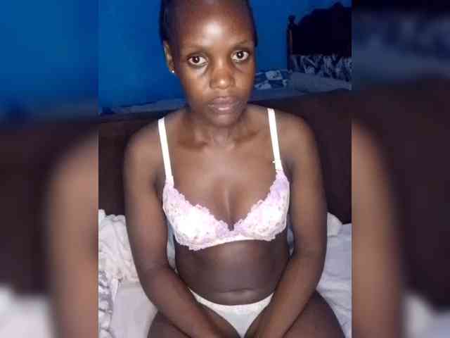 Hot-sexy-bitch webcam