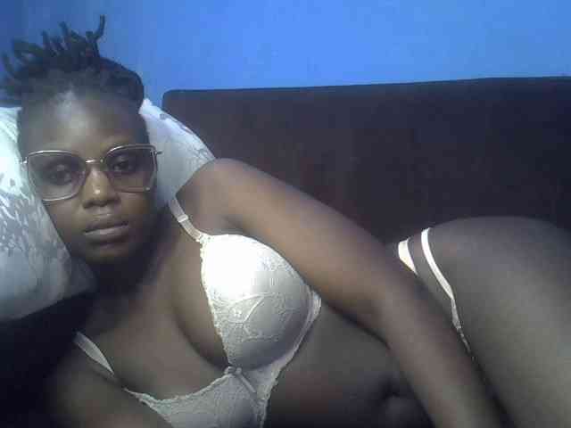 Hot-sexy-bitch webcam