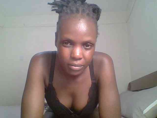 Hot-sexy-bitch webcam