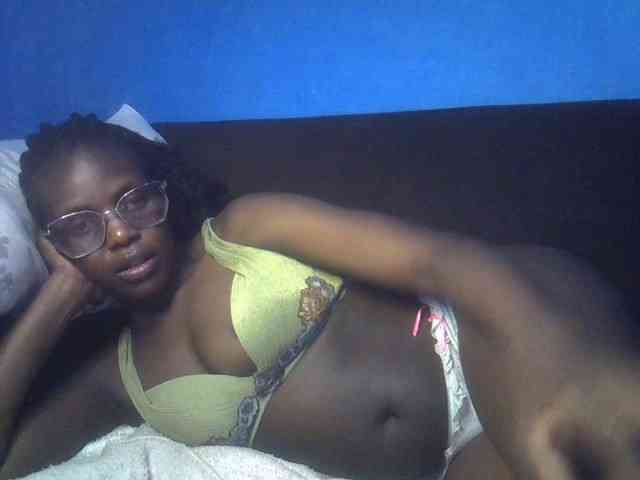 Hot-sexy-bitch webcam