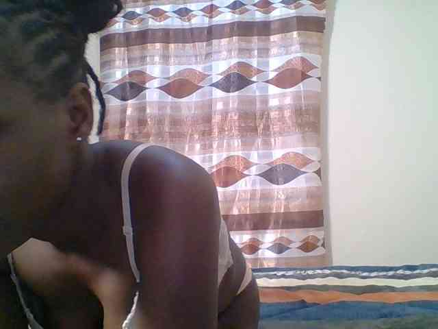 Hot-sexy-bitch webcam