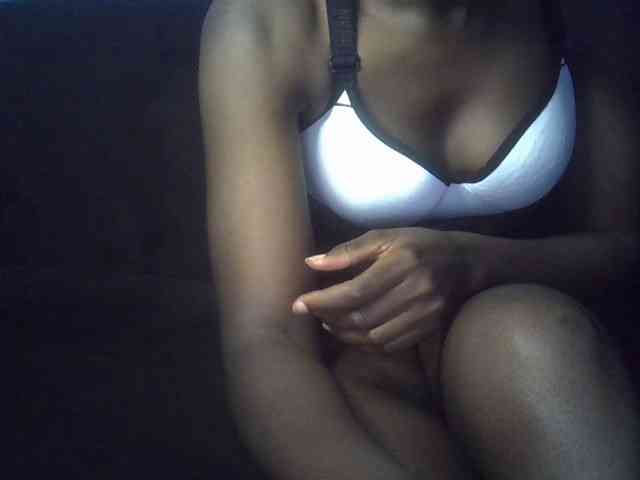 Hot-sexy-bitch webcam