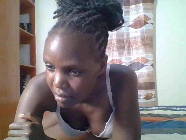 Hot-sexy-bitch webcam