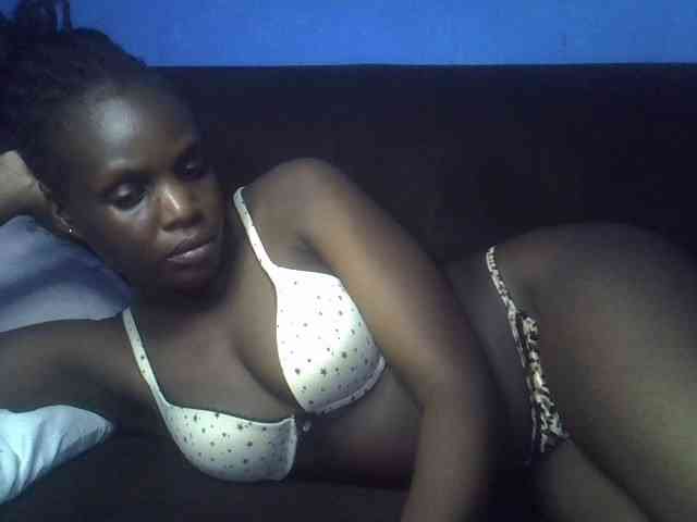 Hot-sexy-bitch webcam