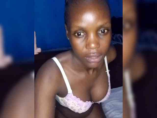 Hot-sexy-bitch webcam