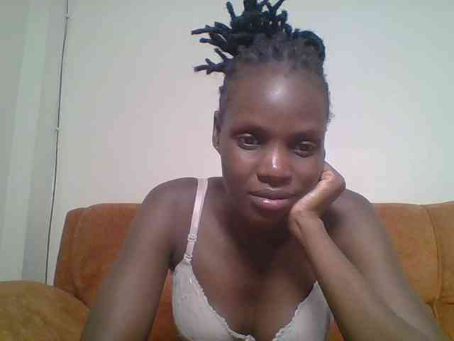 Hot-sexy-bitch webcam