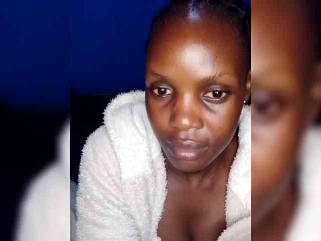 Hot-sexy-bitch webcam