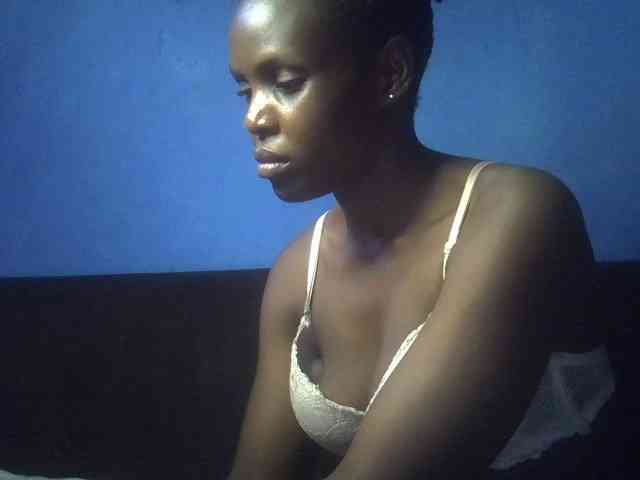 Hot-sexy-bitch webcam