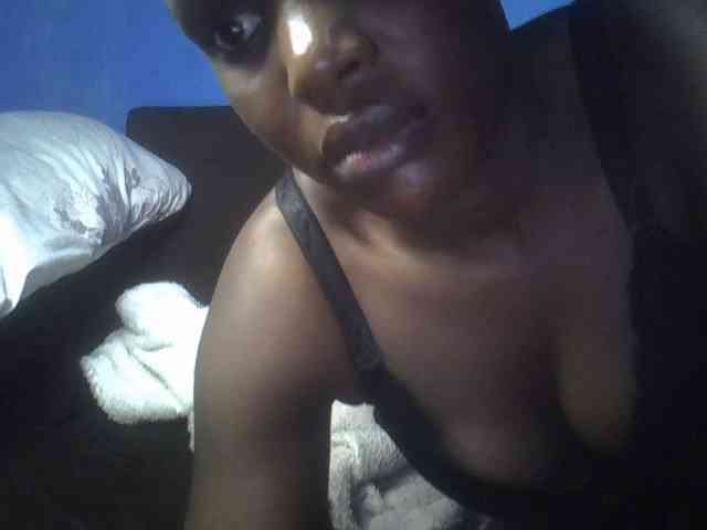 Hot-sexy-bitch webcam