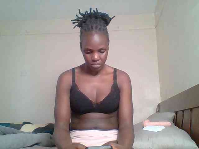 Hot-sexy-bitch webcam