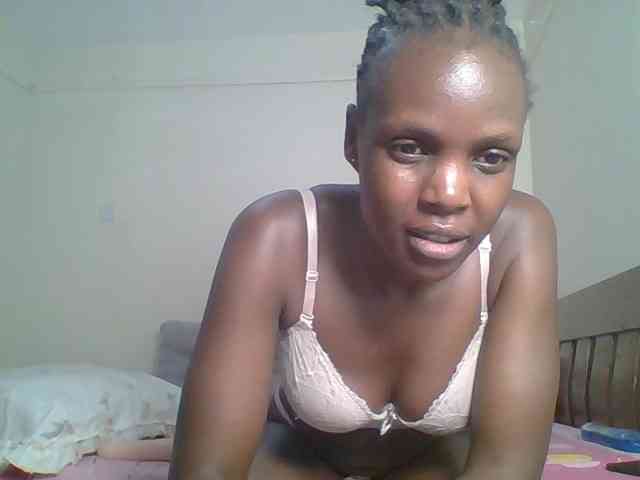 Hot-sexy-bitch webcam