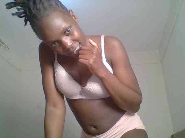 Hot-sexy-bitch webcam