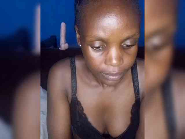 Hot-sexy-bitch webcam