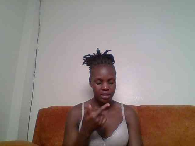 Hot-sexy-bitch webcam