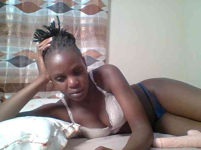 Hot-sexy-bitch webcam