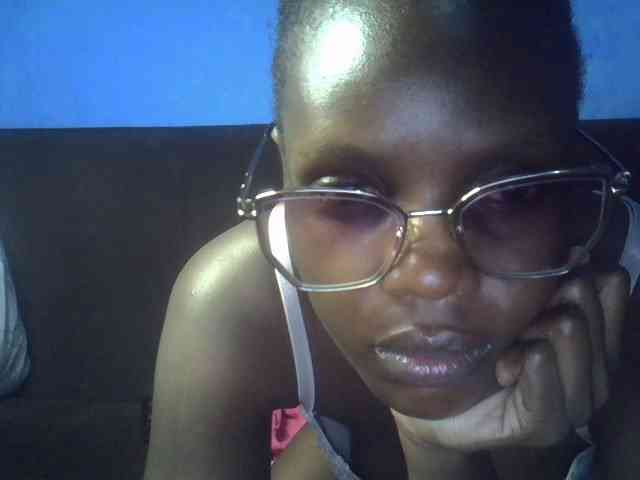 Hot-sexy-bitch webcam