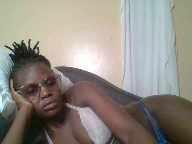 Hot-sexy-bitch webcam