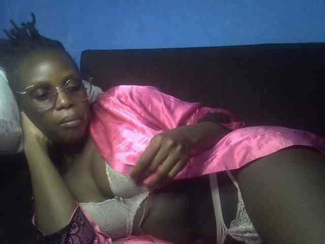 Hot-sexy-bitch webcam