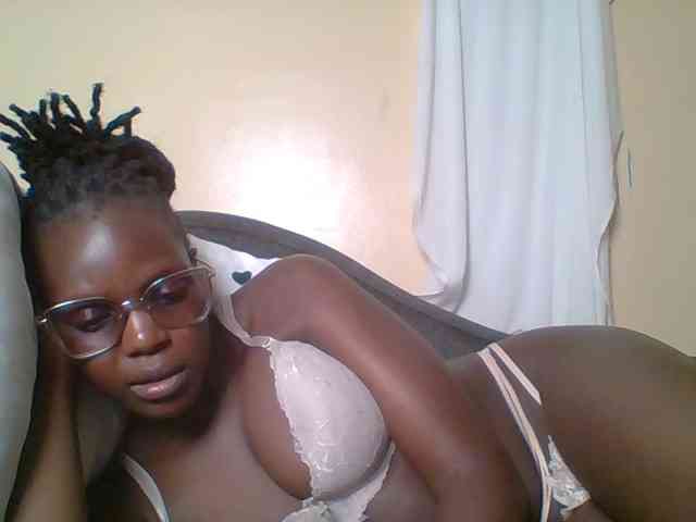 Hot-sexy-bitch webcam