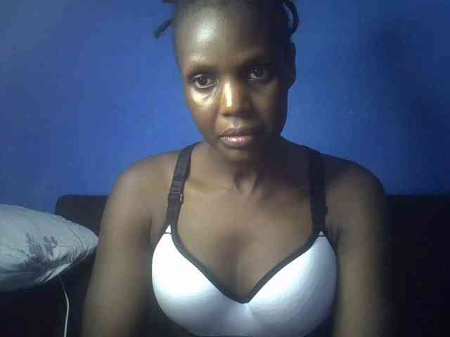 Hot-sexy-bitch webcam