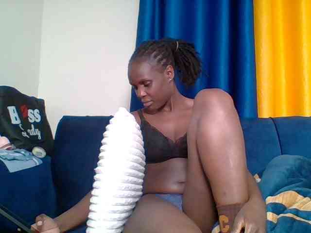 Hot-sexy-bitch webcam