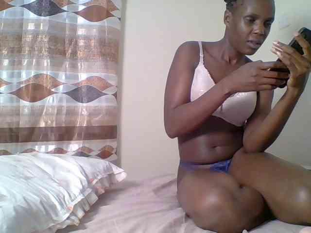 Hot-sexy-bitch webcam