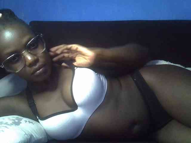 Hot-sexy-bitch webcam