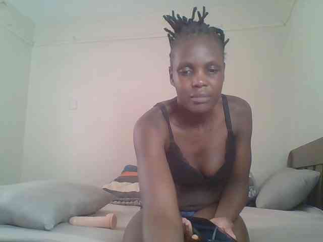 Hot-sexy-bitch webcam