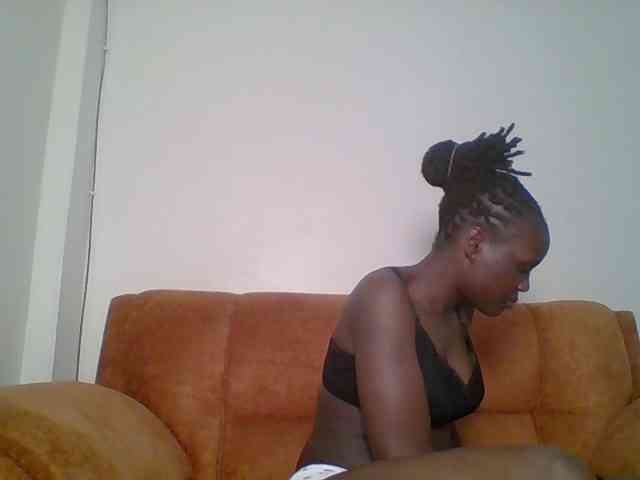 Hot-sexy-bitch webcam