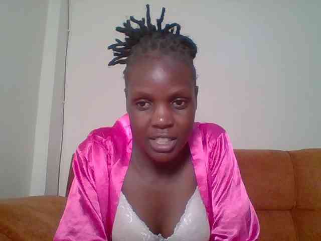 Hot-sexy-bitch webcam