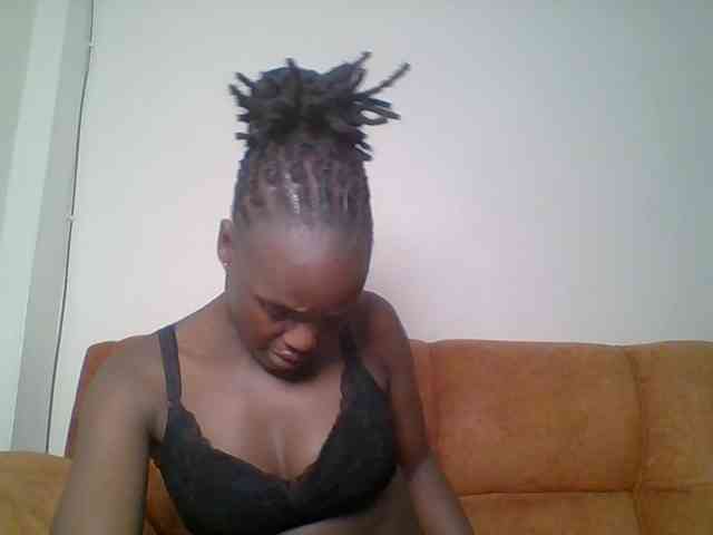 Hot-sexy-bitch webcam