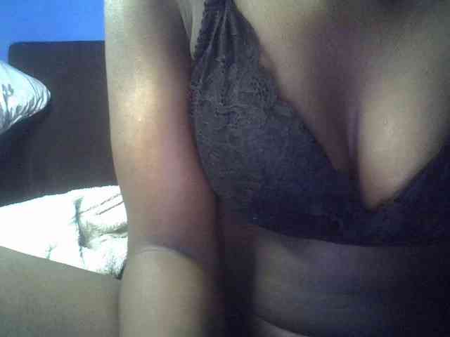 Hot-sexy-bitch webcam