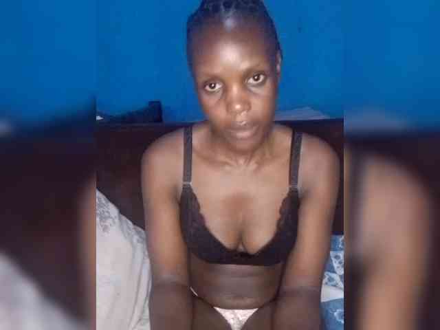 Hot-sexy-bitch webcam