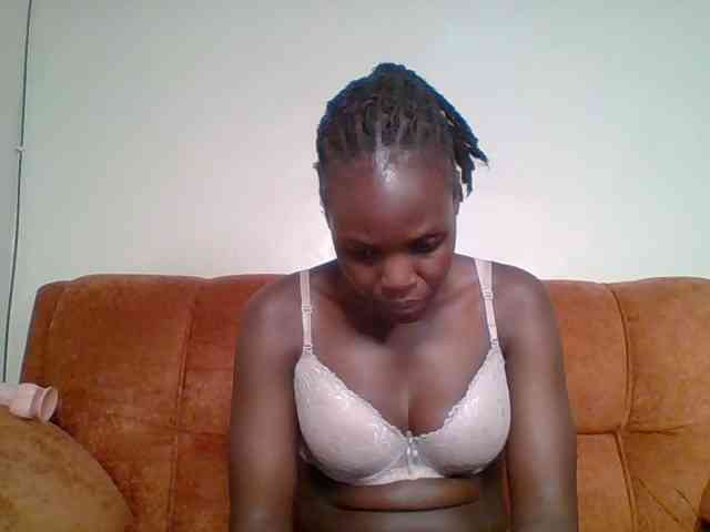 Hot-sexy-bitch webcam