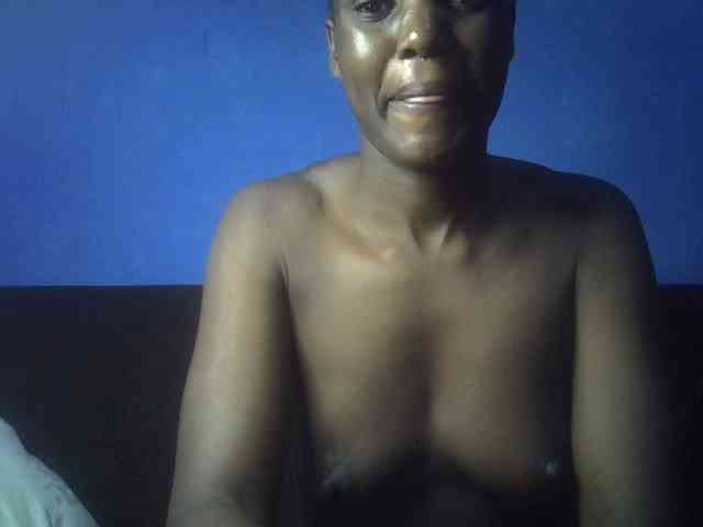 Hot-sexy-bitch webcam