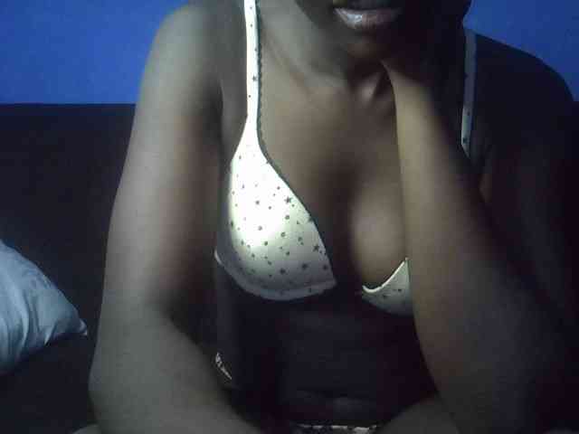 Hot-sexy-bitch webcam