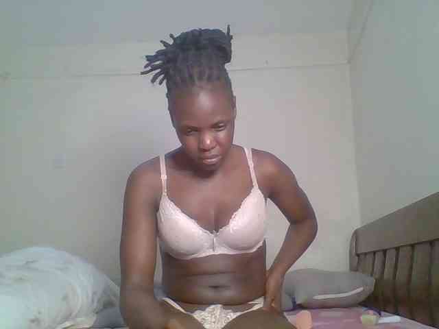 Hot-sexy-bitch webcam