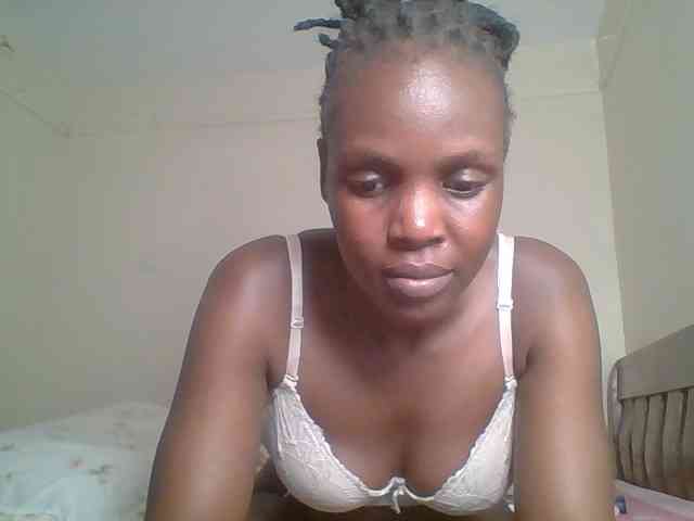 Hot-sexy-bitch webcam