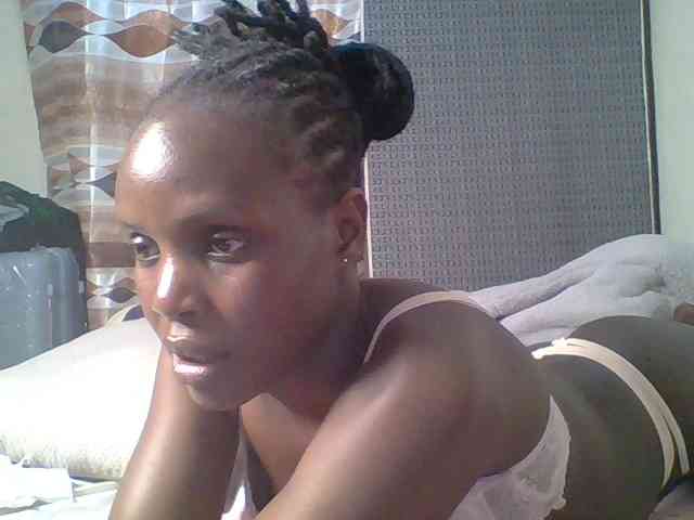 Hot-sexy-bitch webcam