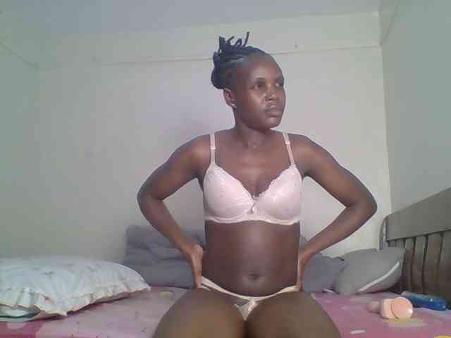 Hot-sexy-bitch webcam