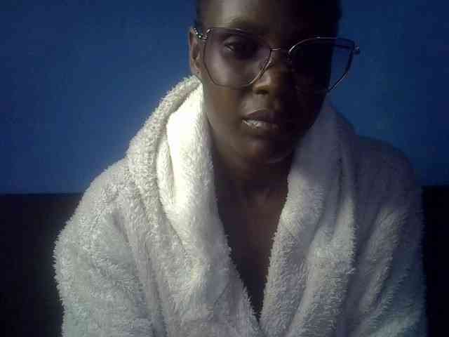 Hot-sexy-bitch webcam