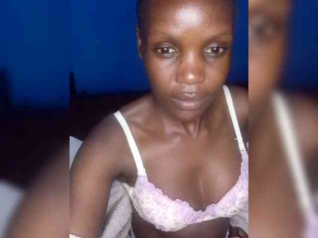 Hot-sexy-bitch webcam