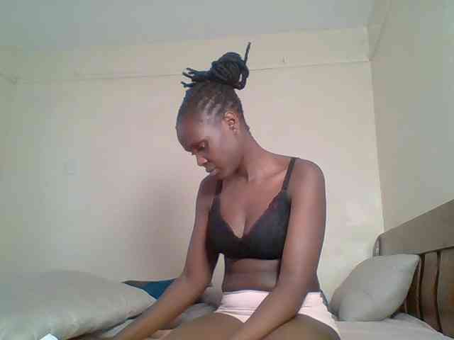 Hot-sexy-bitch webcam