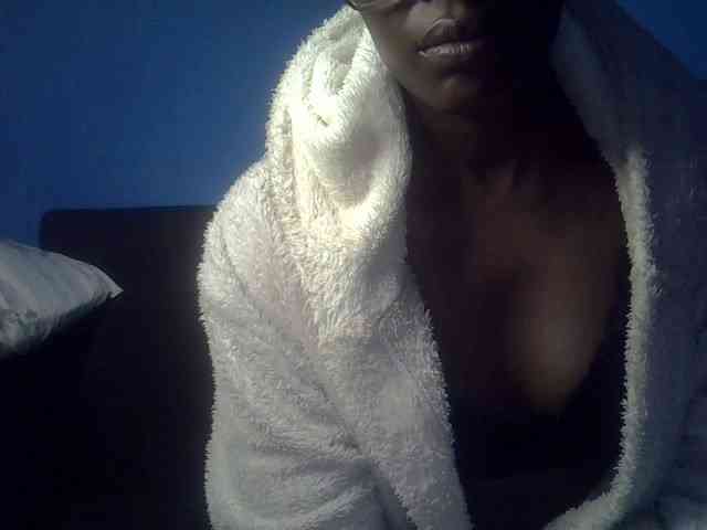 Hot-sexy-bitch webcam