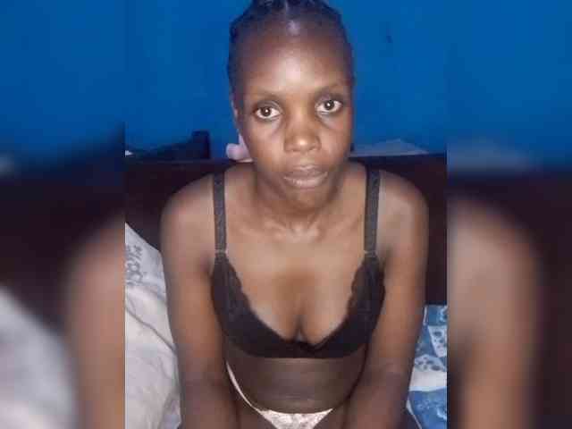 Hot-sexy-bitch webcam