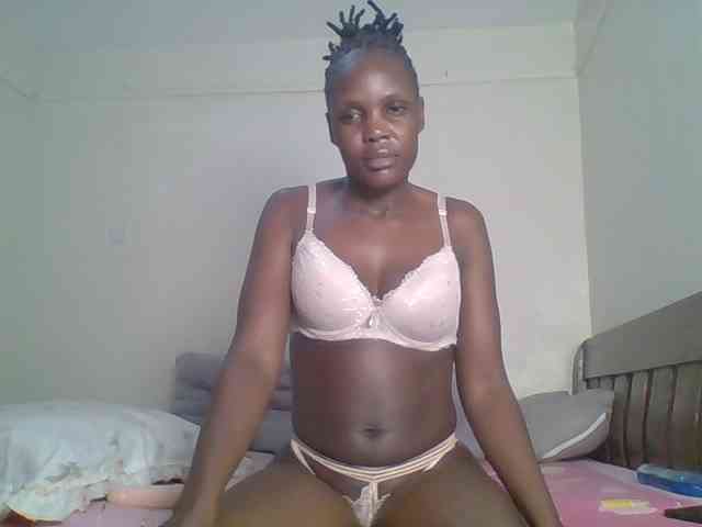 Hot-sexy-bitch webcam